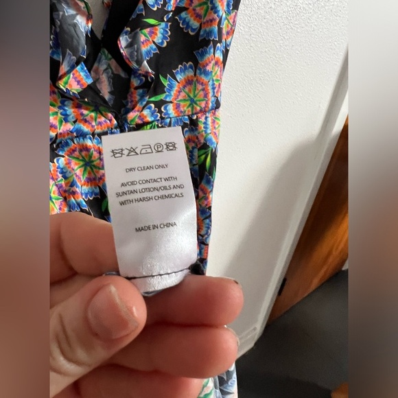 NWOT Saloni HOLLY RUFFLED FLORAL-PRINT SILK MIDI DRESS IN 1676-EBONY DRAGON, 8 - Picture 2 of 7